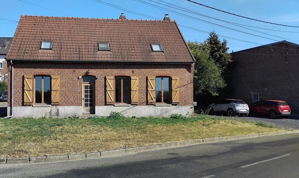 Maison 6 pièces 136 m² · à Combles · 136 m² · 149 750 €