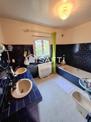  Maison à vendre 9 pièces 162 m²