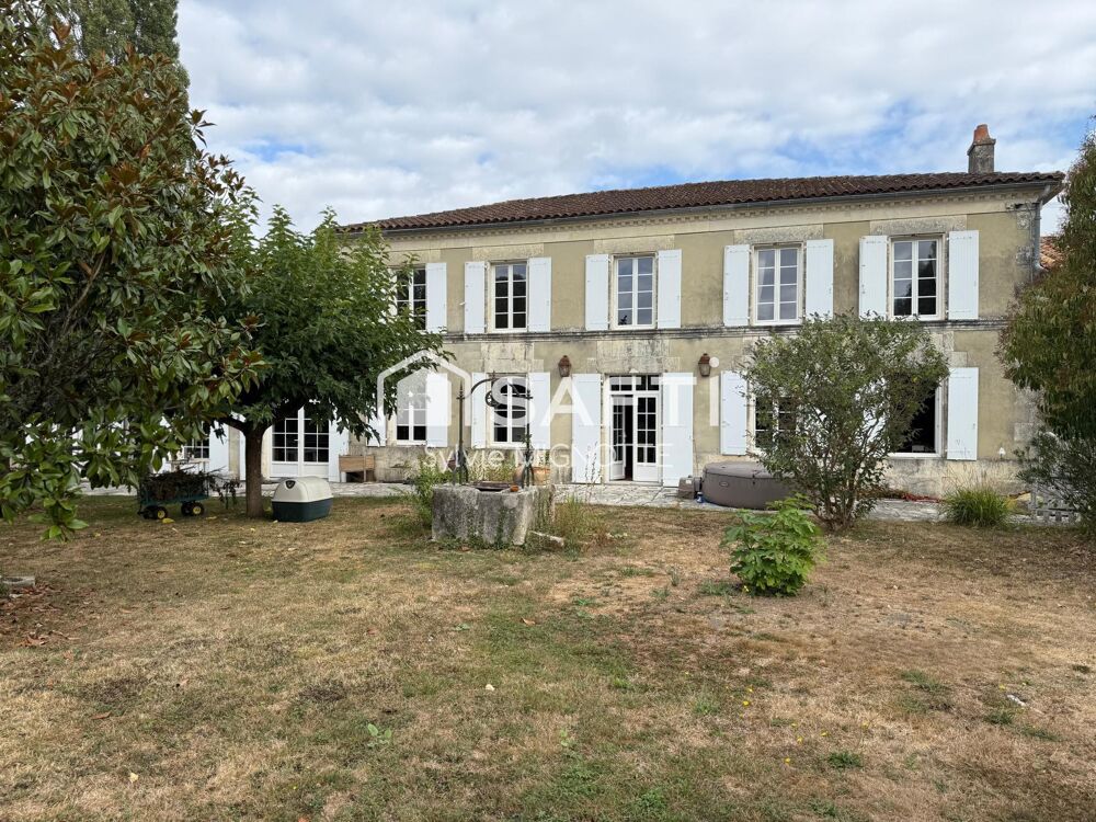 Grande longère avec gîte proche Surgeres