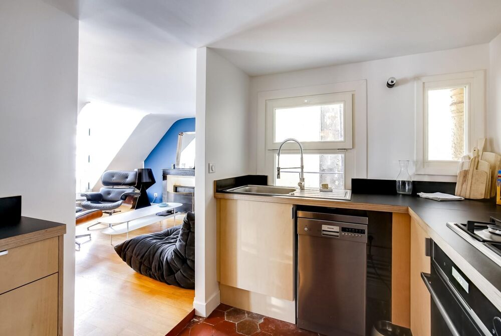 Vente Appartement Bel appartement avec 4 balconnets (6e ascenseur) Paris 1
