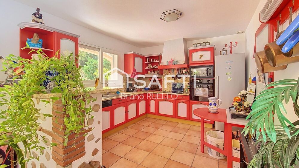 Vente Maison Villa de plain-pied 154 m² avec piscine sur plus de 5 000 m² – Montesquieu-des-Albères Montesquieu-des-alberes