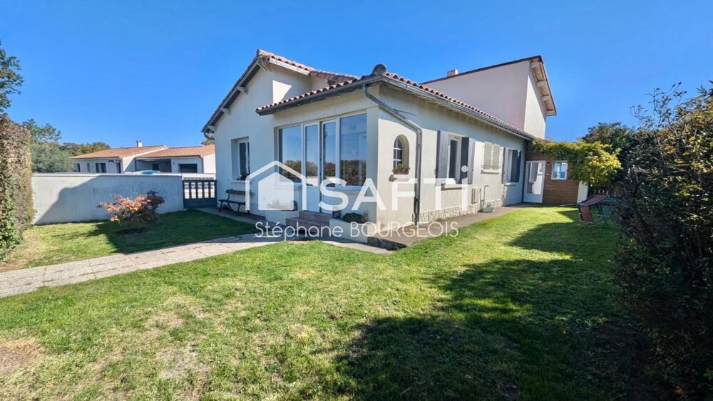 À Médis, 2 maisons indépendantes, 155 m2 au total, 5 chambres, garage et jardin clos.