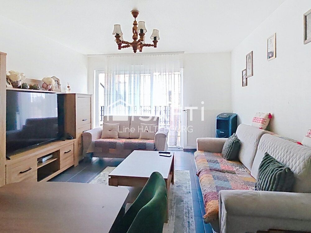 Vente Appartement Grand F2 de 56 m² en dernier étage avec terrasse , garage et parking Kembs