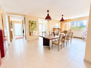 Vente Maison SPLENDIDE DEMEURE DE 364 M2 SUR TERRAIN DE 902 M2 A REGUINY Réguiny