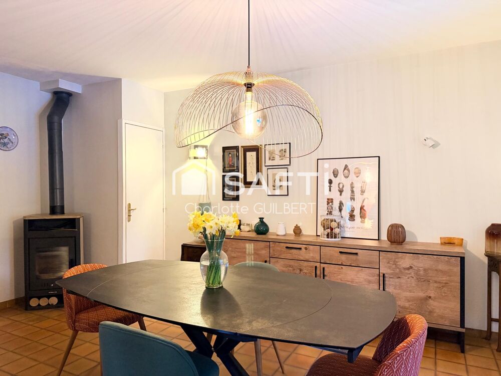Maison, plain-pied, Quatre chambres avec piscine