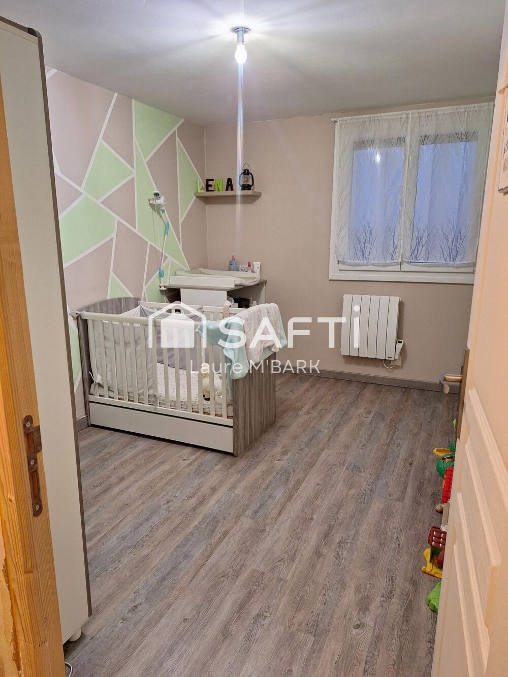 Vente Maison SUPER MAISON PLEIN PIED 5 PIECES DE 118.27 M2 Esmery-hallon