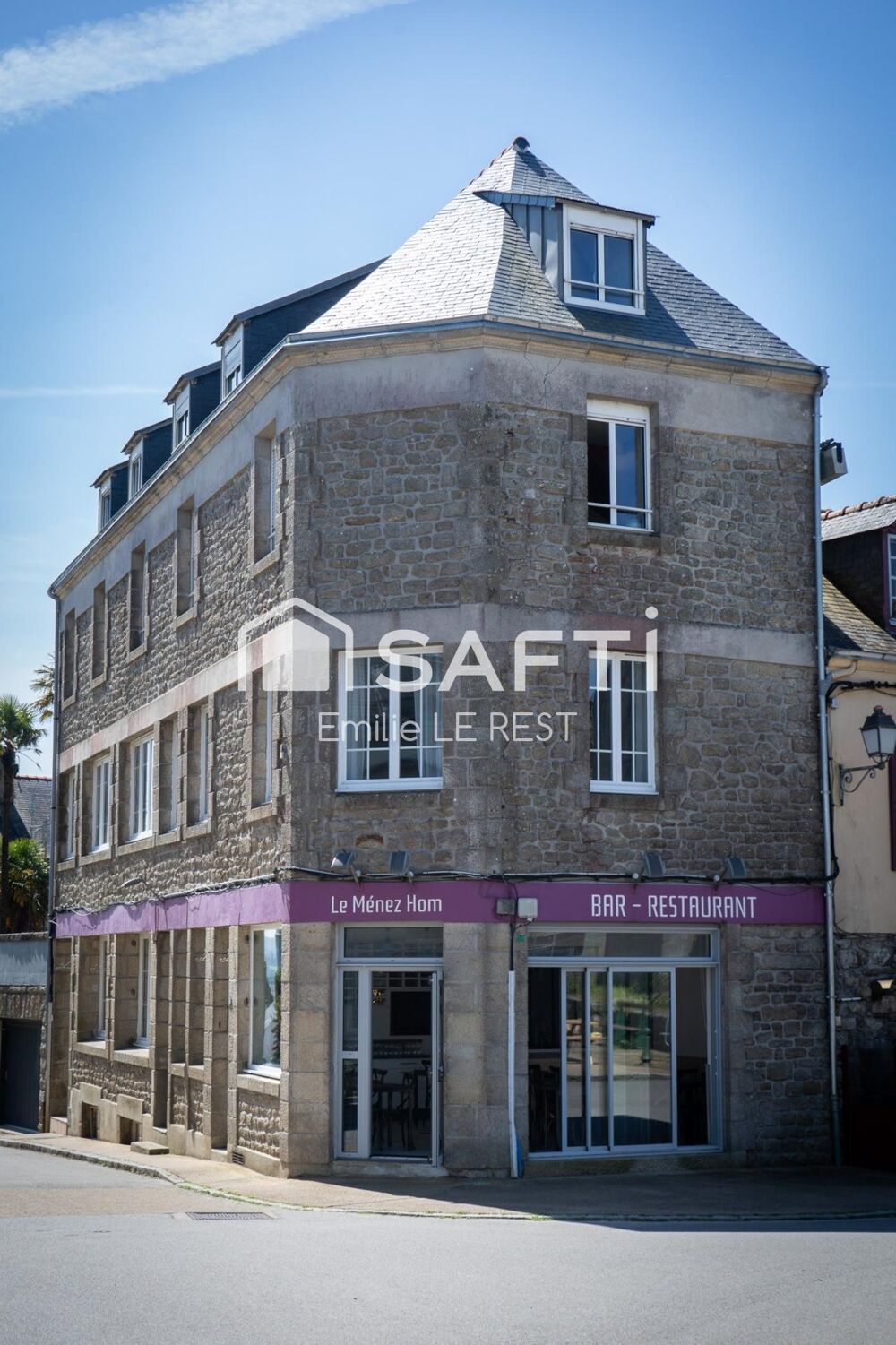 Vente Immeuble Immeuble de rapport composé d'un local commercial et de 5 logements Plomodiern