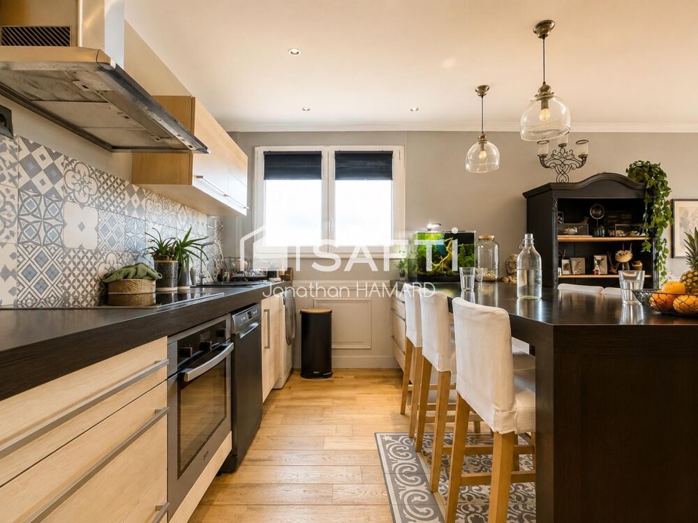 Nantes Beaulieu  Appartement clé en main où lumière, matériaux nobles et emplacement d'exception se rencontrent