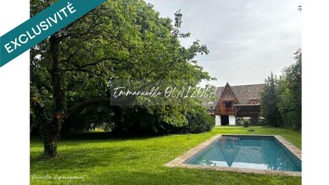   Atypique, rare,  516 m2 au sol avec dépendances Maison - 9 pièce(s) - 235 m²