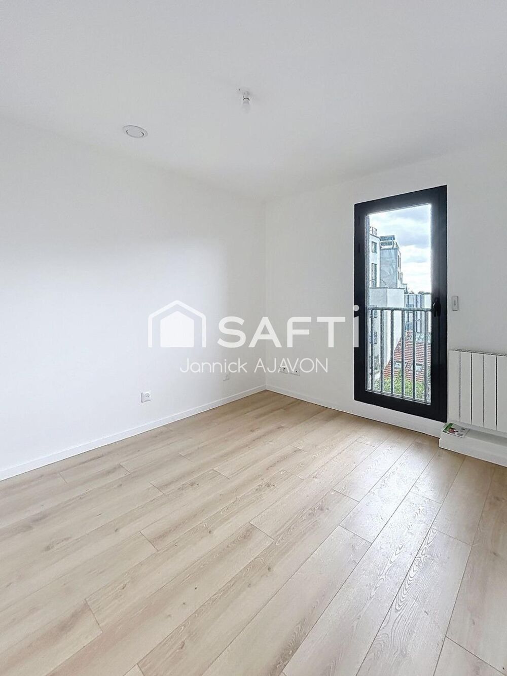 Vente Appartement Studio de 2014 proche du métro Robespierre (ligne 9) Montreuil