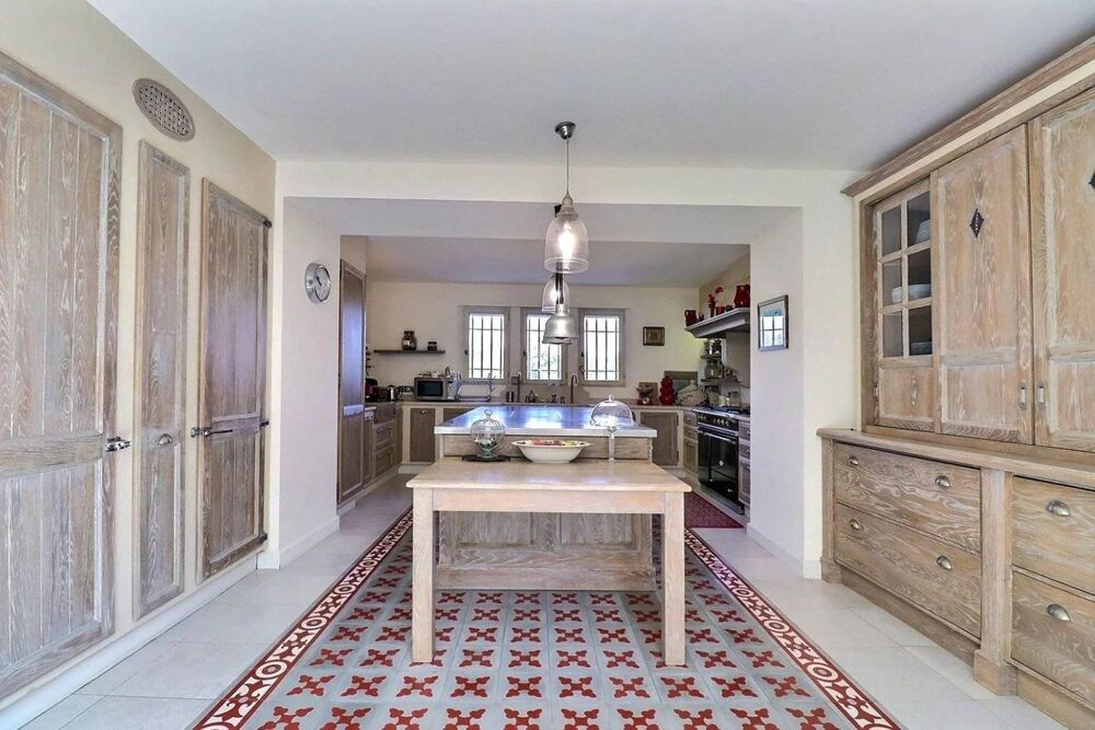 à vendre  Maison Arles (13200)