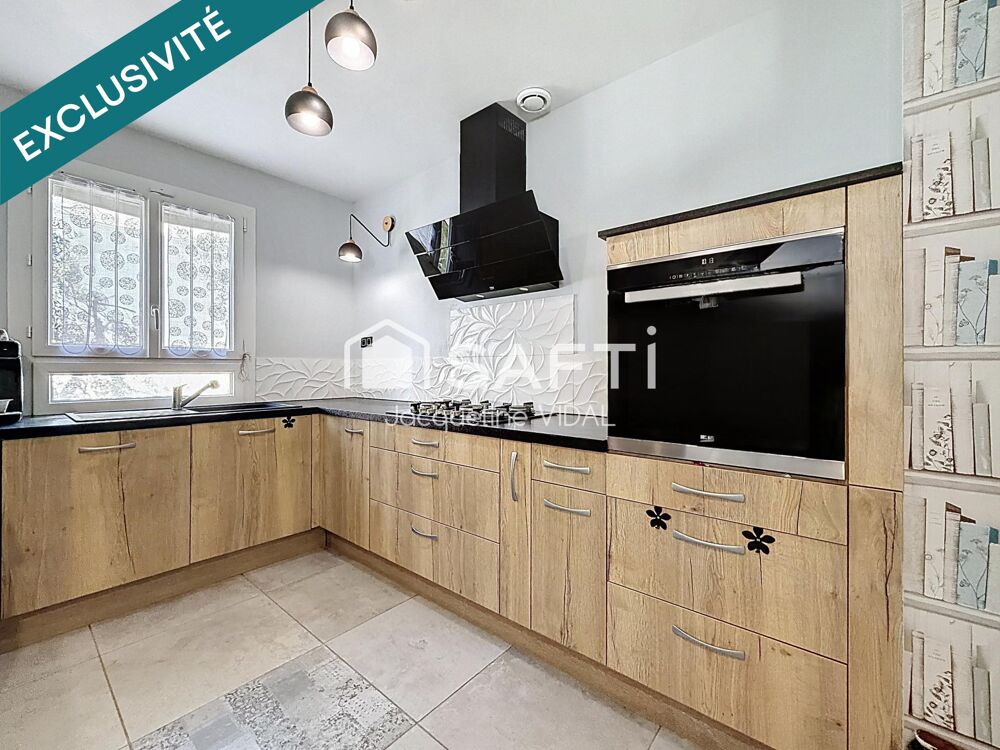 Saint Mitre - Maison 5 pièces avec garage sur une parcelle de 366 m².