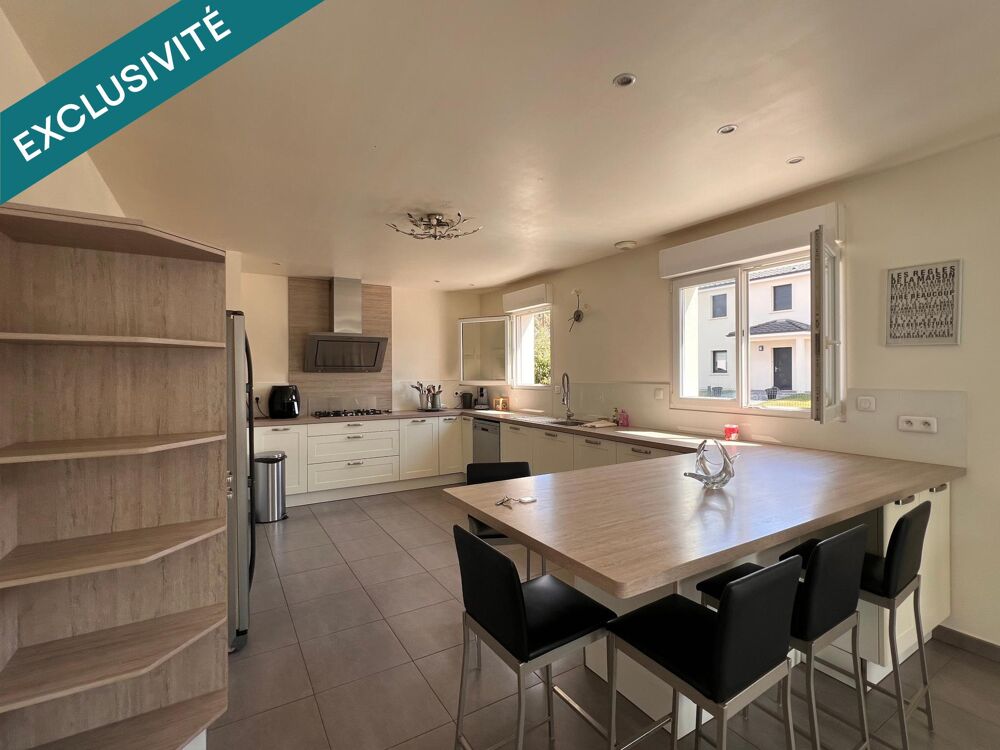 Vente Maison Maison de 160 m², 4 chambres sur une parcelle de 1392m2 Saint-nabord