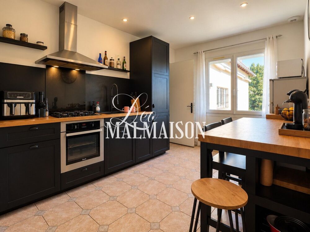 Vente Maison Pavillon rénové avec jardin de 1 236 m², garage et atelier Ouilly-le-vicomte