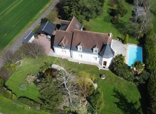  Maison � vendre 10 pi�ces 300 m�