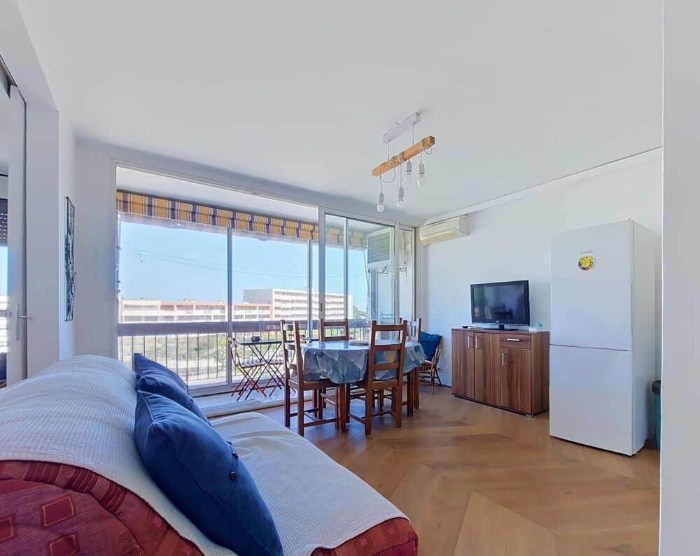 Vente Appartement Appartement traversant avec vue mer et parking Saint-cyprien