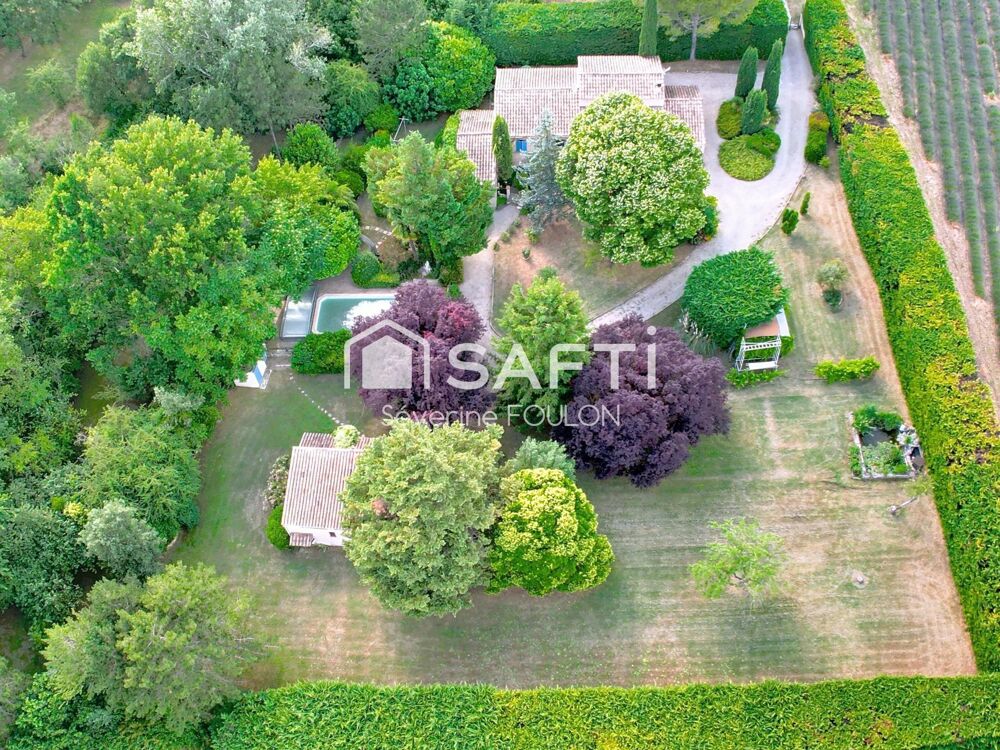2 Maisons sur 4000m² au coeur du Luberon