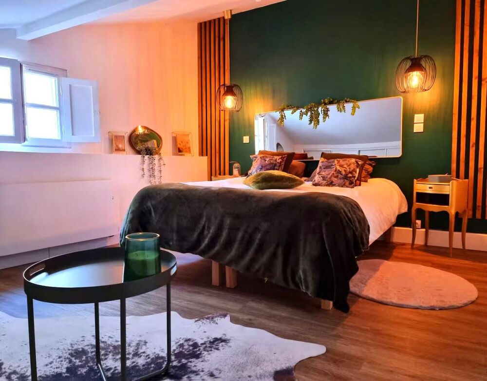 Vente Appartement Charme, lumière et tranquillité en hypercentre Bordeaux
