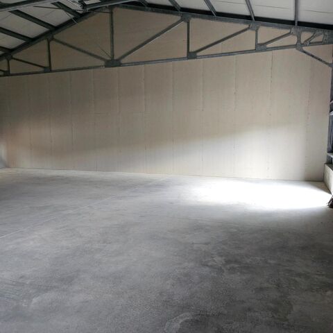 HANGAR NEUF de 300 m&sup2; - Id&eacute;al pour stockage ou activit&eacute;s professionnelles 1950 84400 Apt