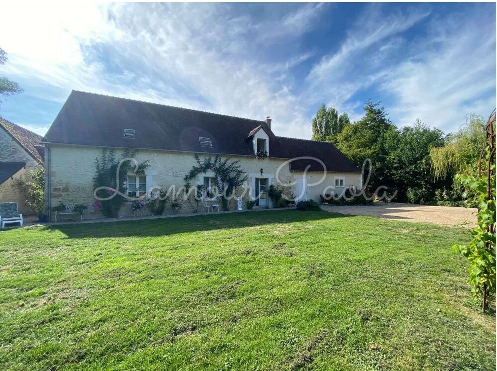 Belle propriété sur 1.34 ha, bordée par un ruisseau