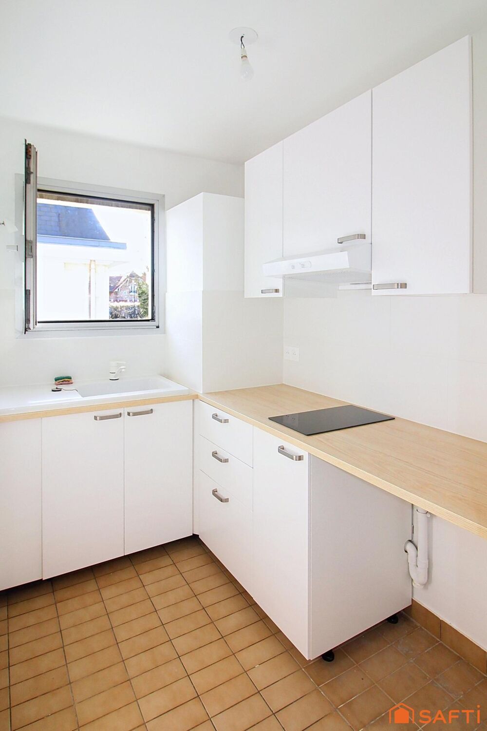 Vente Appartement Résidence Séniors. Bel opportunité : Appartement entièrement rénové en 2025 Bourg-la-reine