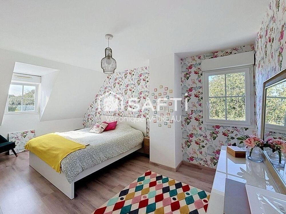 Vente Maison Maison 183 m², piscine et terrain sans vis-à-vis Moulins en bessin
