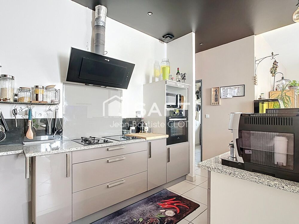 Maison 7 pièces 270 m²