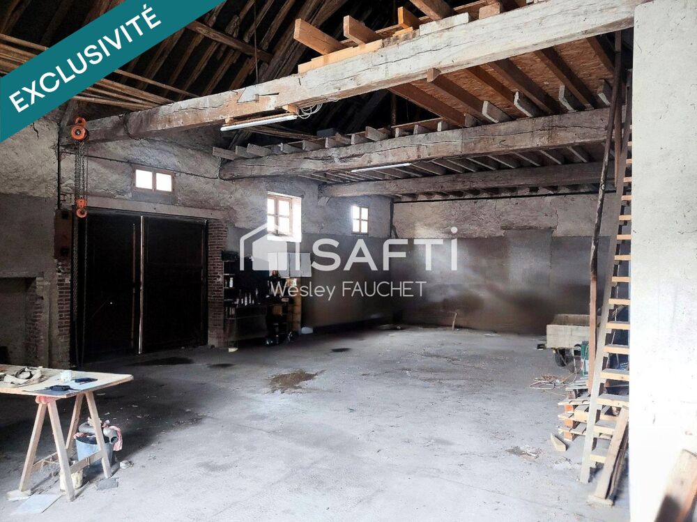 Grange à fort potentiel en plein coeur de Buzançais