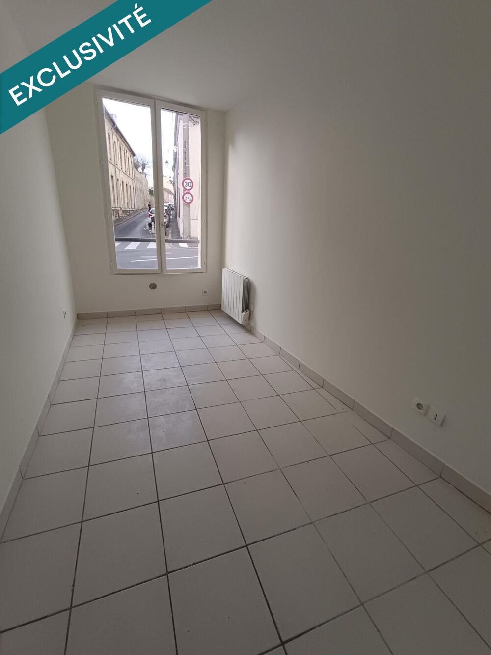 STUDIO QUARTIER TRIBUNAL à PONTOISE