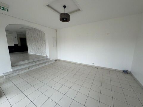   LOCAL COMMERCIAL ET APPARTEMENT T3 