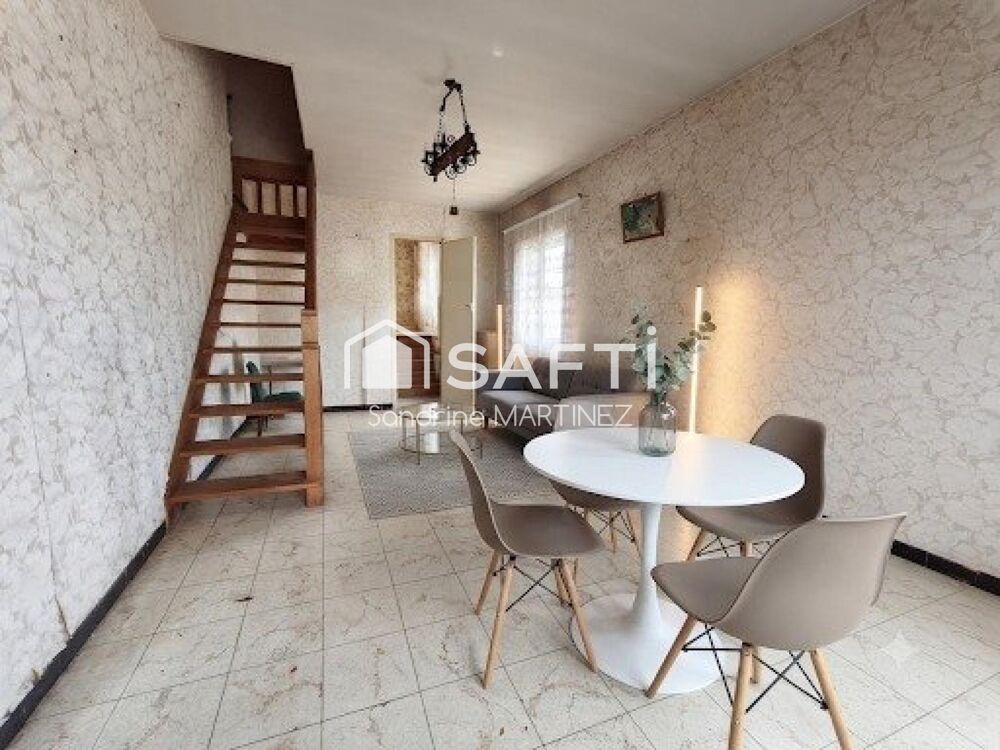 maison avec trois chambres au centre de Bornel