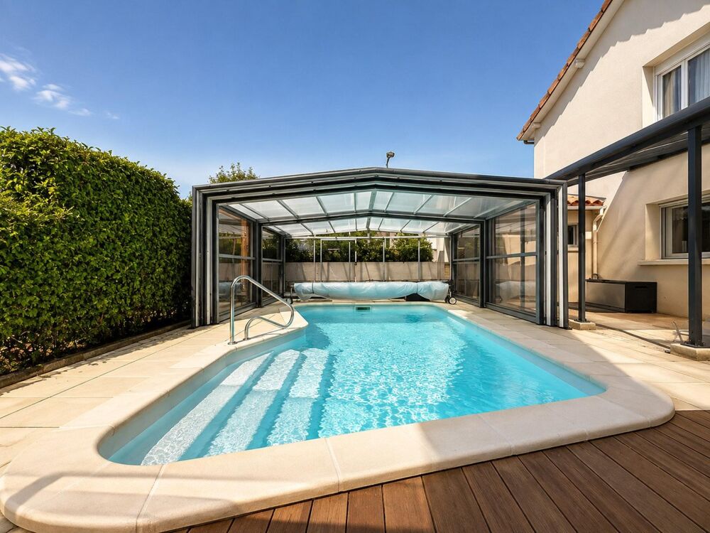 CLÉRIEUX  Maison familiale de 140 m² avec piscine