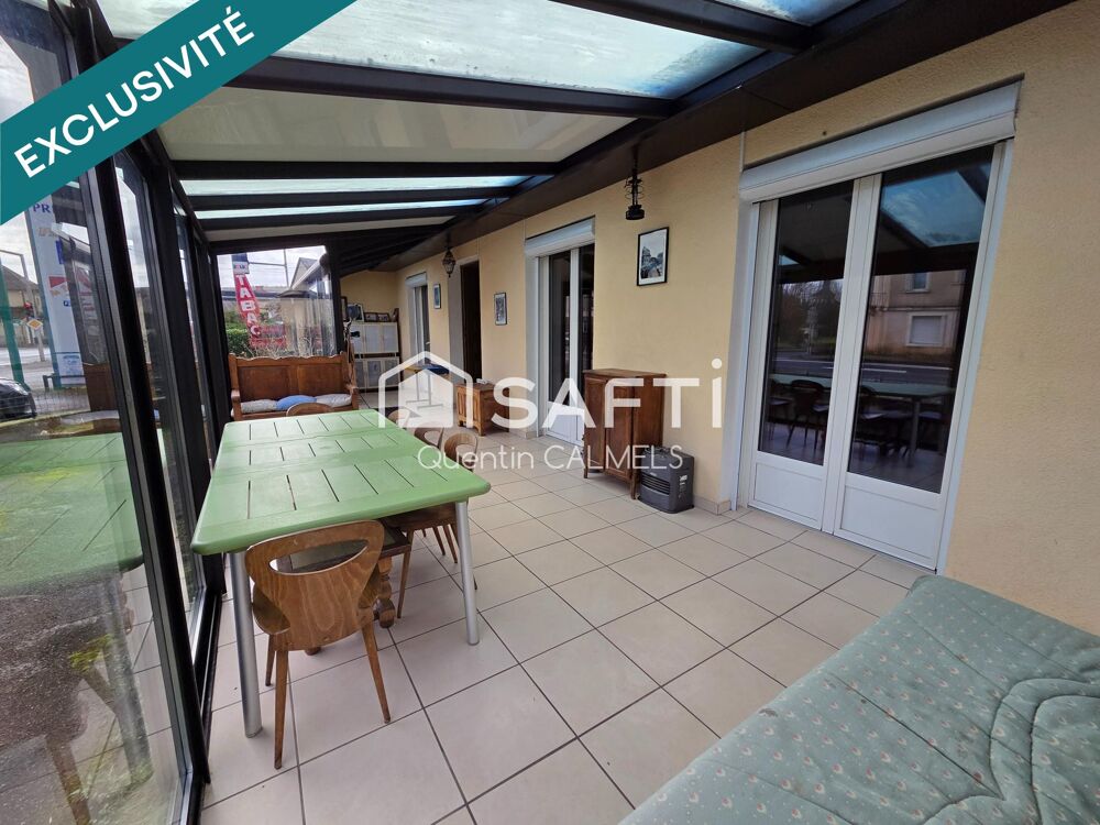 Ensemble immobilier à Nuces , maison de plain-pied et local commercial loué