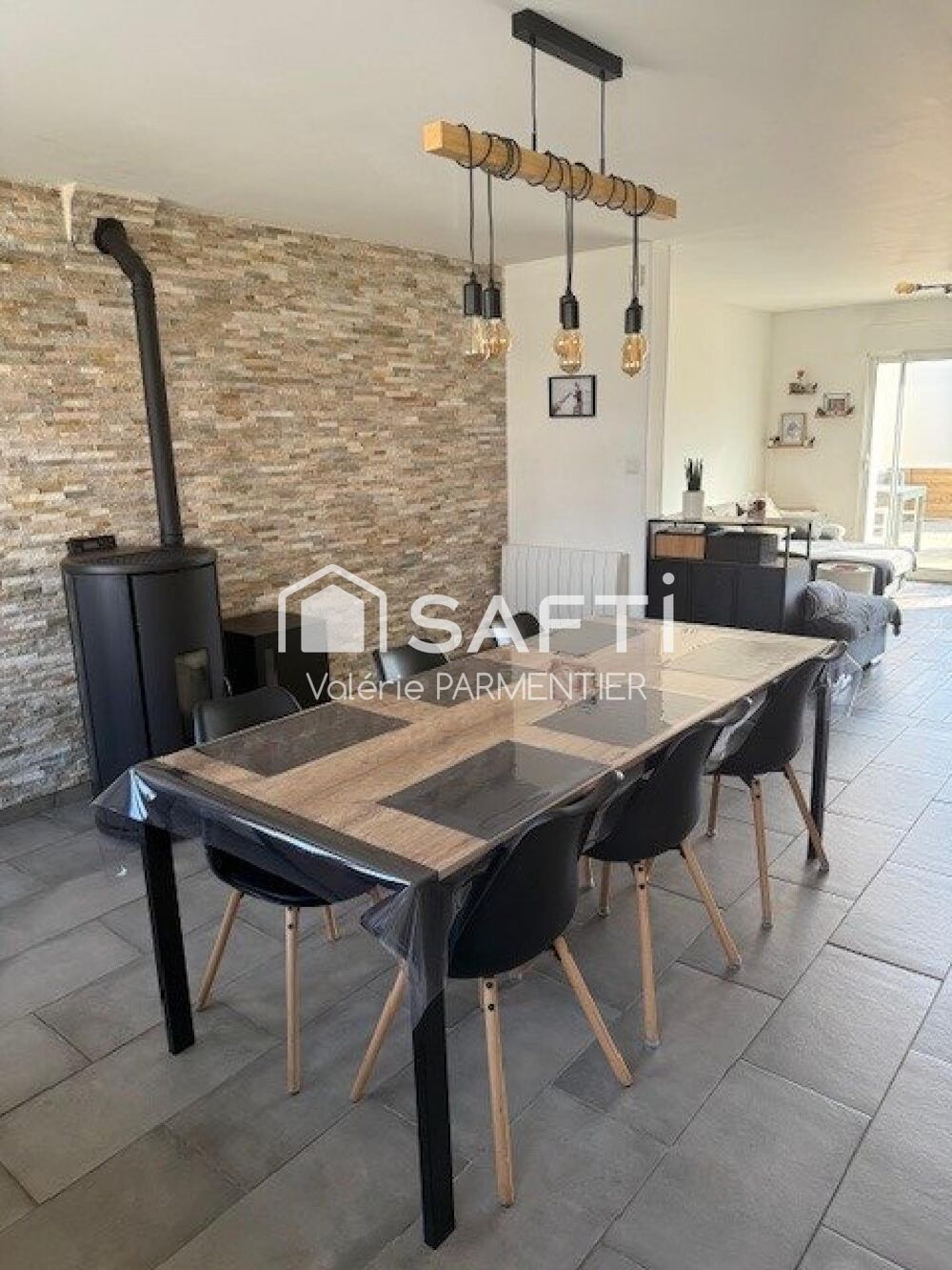 Vente Maison Maison avec une chambre et salle de bains au rez de chaussée , à Rang du fliers Rang-du-fliers