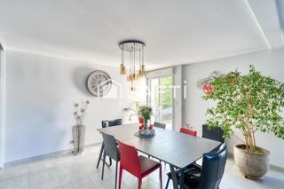  Maison à vendre 10 pièces 240 m²