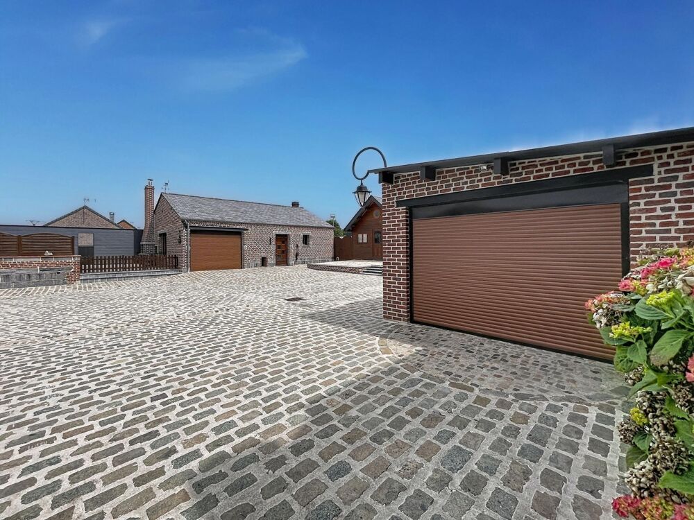 Vente Maison Dans un secteur prisé, ensemble immobilier rare. Bavay
