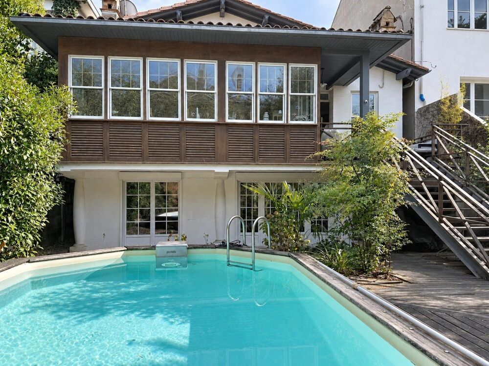 Vente Maison Maison familiale avec piscine, près du Parc Bordelais, à 2 pas du tram Le bouscat