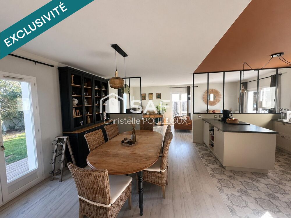 Vente Maison MAISON 4 CHAMBRES – 2 SDB - PISCINE – GARAGE – ATELIER Niort