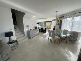 Maison � vendre 4 pi�ces 101 m�