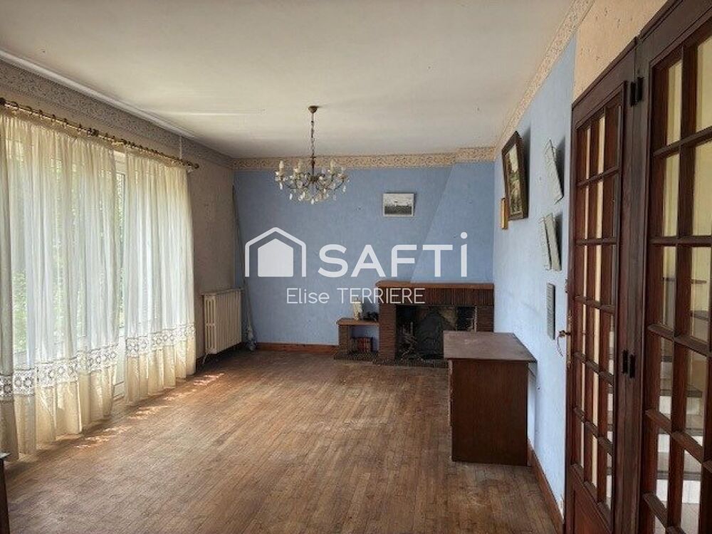 Vente Maison Maison 6 pièces avec jardin, étang de 2138m2, garage et 2 box Aigre