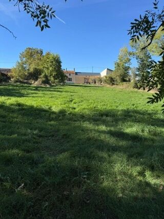 Vente Maison Belle longère à rénover intégralement sur terrain de 3476m² Massognes