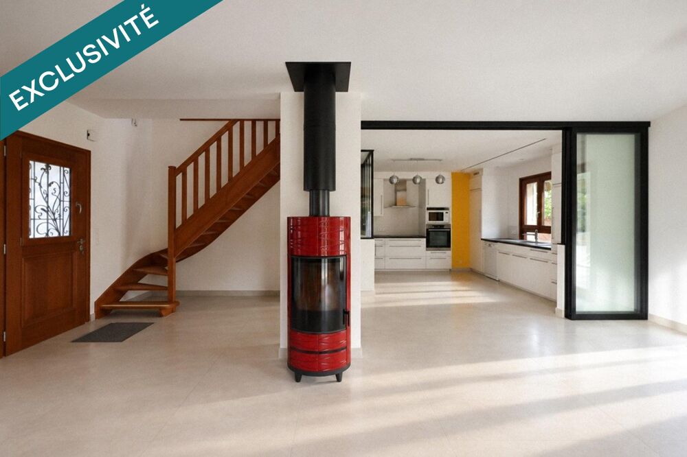Vente Maison Grande maison familiale avec jardin et piscine. Plesnois