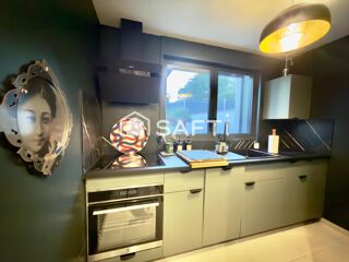  Maison  vendre 9 pices 345 m