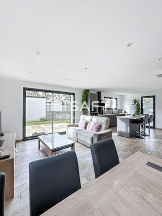  Maison � vendre 5 pi�ces 101 m�