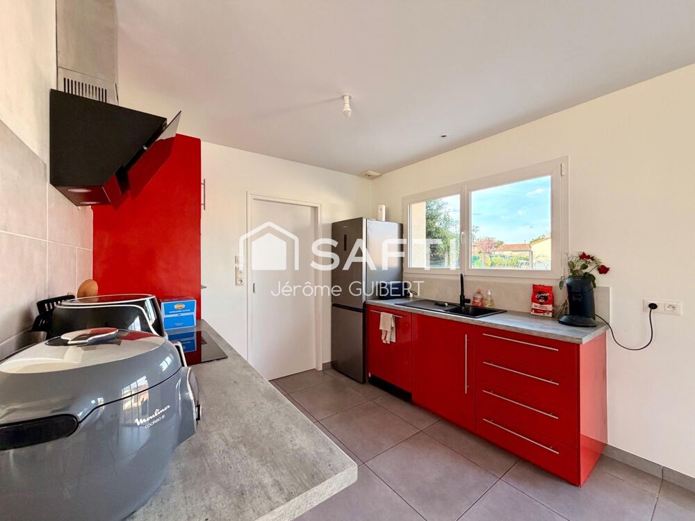 Pavillon de plain-pied  112 m²  729 m2