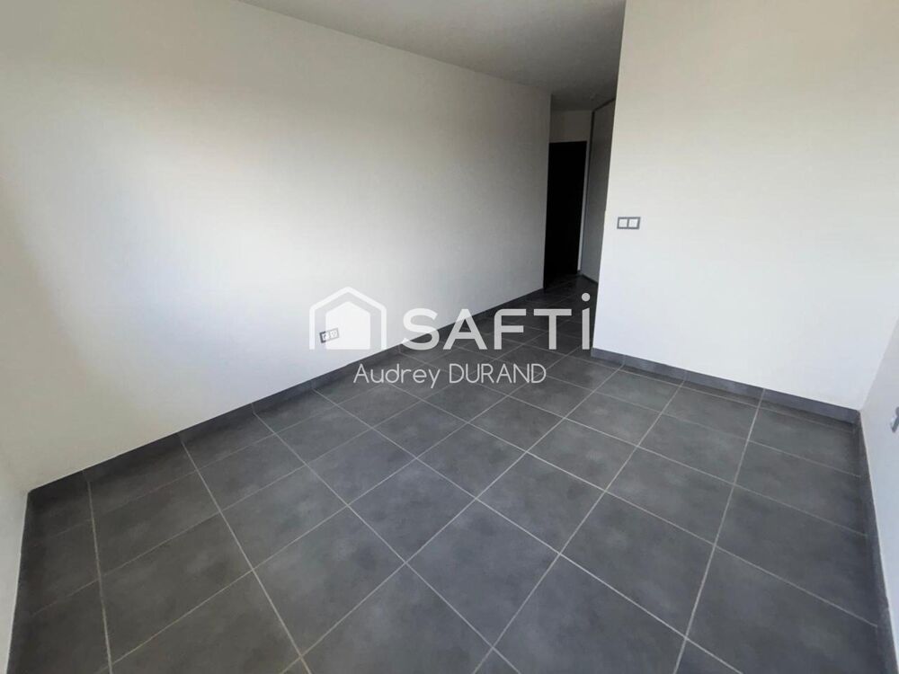 Vente Appartement APPARTEMENT T3 AVEC  TERRASSE, GARAGE ET PARKING Cayenne