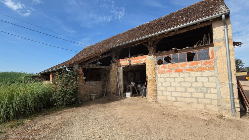 Vente Maison Ferme T3 de caractère à Saint-Marcelin-de-Cray : cour fermée, partie vie de plain-pied et dépendances à foison Saint-marcelin-de-cray