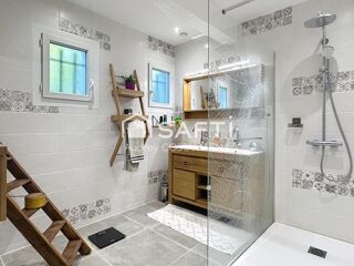  Maison à vendre 8 pièces 205 m²