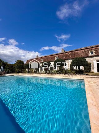  Maison à vendre 15 + pièces 550 m²