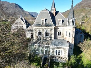  Maison  vendre 15 + pices 277 m